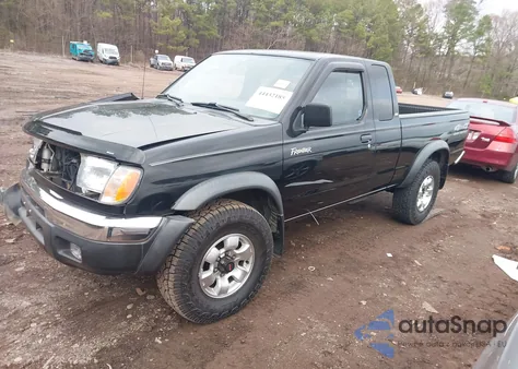 1999 Nissan Frontier Se-V6/Xe-V6 z USA, uszkodzony, nr VIN 1N6ED26Y9XC317770